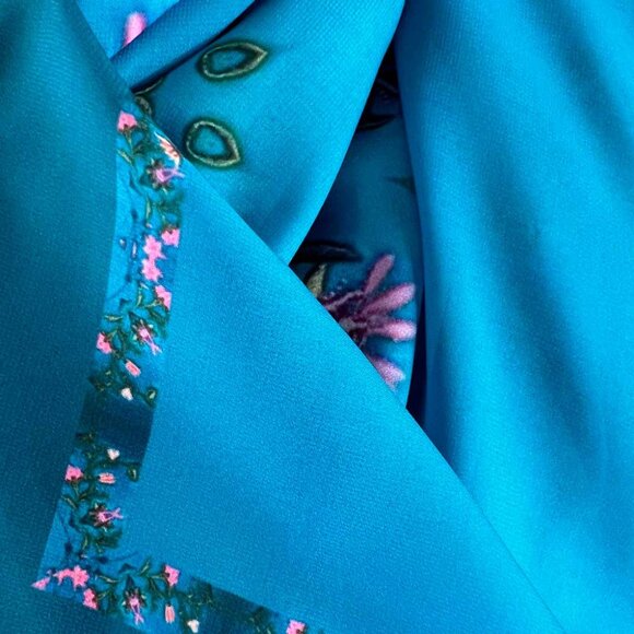 Hawaiian Sand Dollars Pschedelic Blue Extra Large Chiffon Scarf Wrap - Picture 6 of 12
